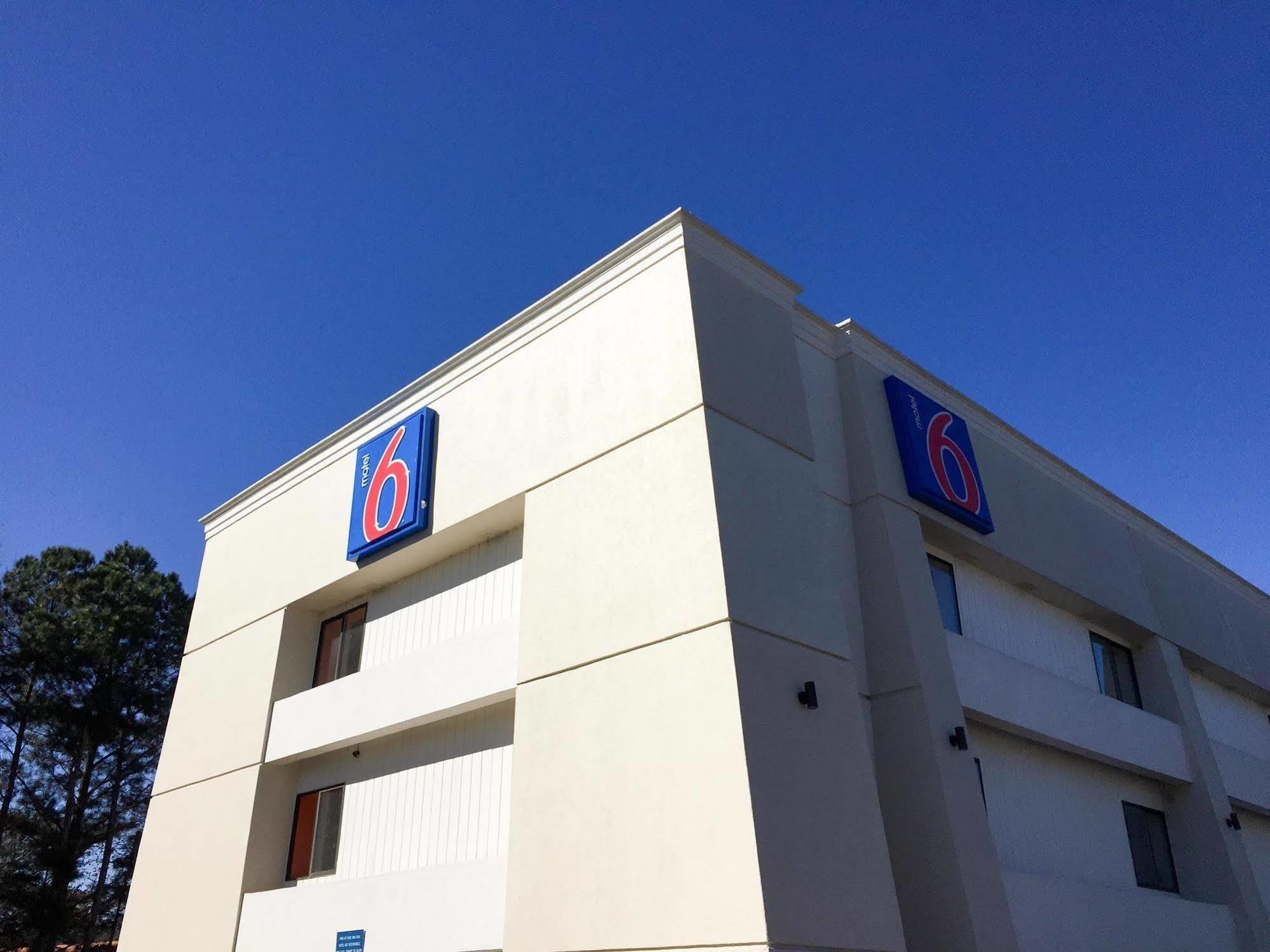 MOTEL 6-NORCROSS, GA 2⋆ ::: PEACHTREE CORNERS, GA ::: COMPARE HOTEL RATES